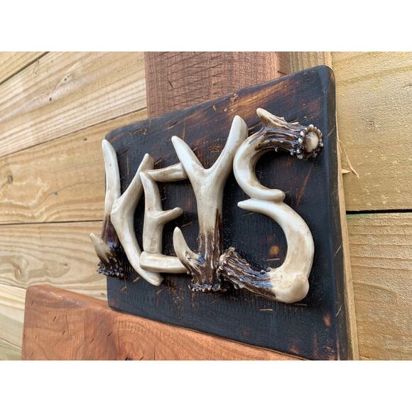 Rustic Deer Antler Horns Keychain Holder - Picture 5 of 8